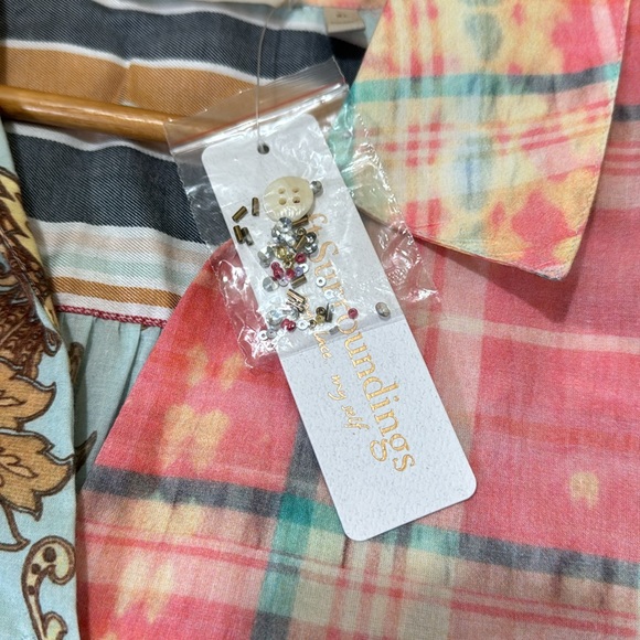 NWT Bohemian Floral Vibrant 100% Cotton Shirt Size XL - Picture 9 of 9